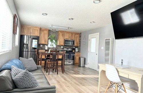 Jacoby Creek House | Bayside Casita Upgraded &In Town