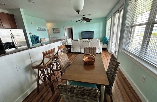 Red Fish Cove Condo | Bayside condo with access to all Pointe West amentities and beautiful beaches!