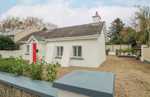 Rosslare Cottage | BAYSIDE COTTAGE, pet friendly in Rosslare Strand, County Wexford