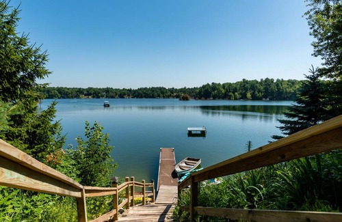 Wautoma House | Bayside Getaway