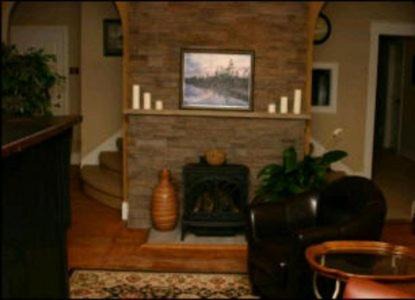 Parry Sound Hotel | Bayside Inn
