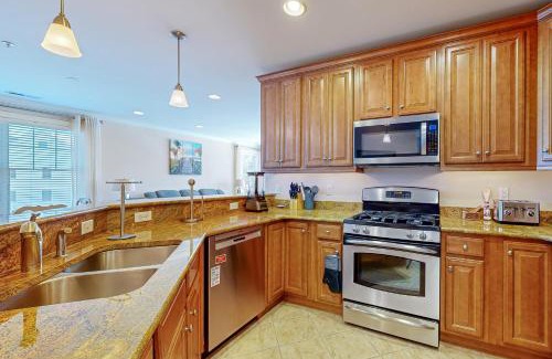 Sun Ridge Apartment | Bayside Resort - 31568 Winterberry Pkwy Unit 104