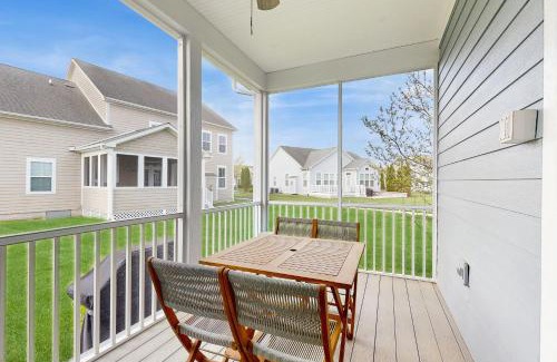 The Commons House | Bayside Resort - 36370 Day Lilly Pkwy