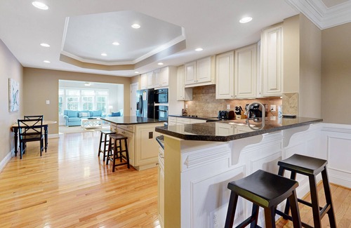 The Commons House | Bayside Resort retreat with grill, central AC, & paid-access pools & hot tub