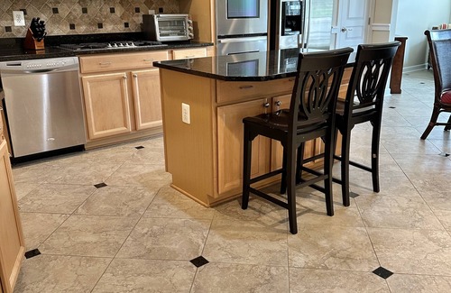 The Commons House | Bayside Resort! Spacious Townhome-Sleeps 13-Pools, Beach, Bikes, Pond, Golf!