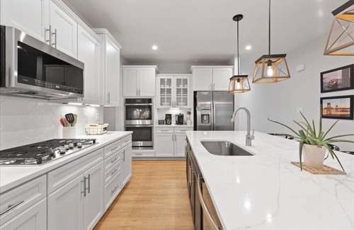 Bayside House | Bayside * W. Fenwick Is. *20117* 5BR, 4.5 Baths, 3 Suites, Luxury Twin-House