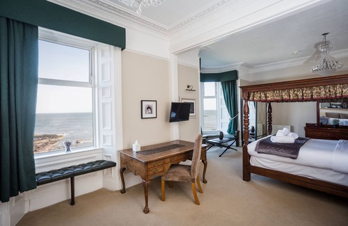 Dunbar Hotel | Bayswell Park Hotel