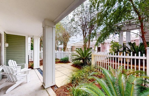 Baytowne Wharf Apartment | Baytowne Wharf - Pilot House #328/#330 combo