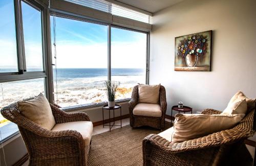 Eastcliff Apartment | Bayview 307
