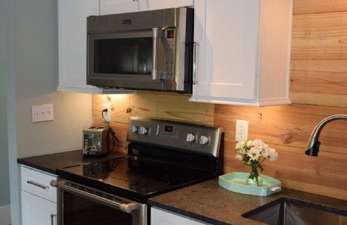Sharpsburg Apartment | Bayview at Clearwater. The most beautiful view on the lake!