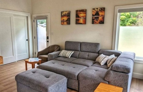 Regional District of Nanaimo House | Bayview Beach House