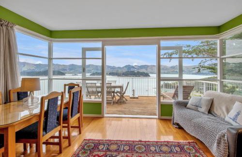 Diamond Harbour House | Bayview Beauty - Charteris Bay Holiday Home