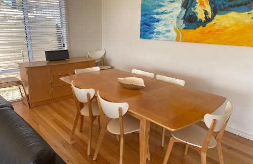 Para Wurlie House | Bayview Bliss