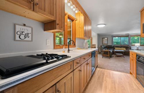 Door County House | Bayview Bliss Bungalow by Simple Life Rentals