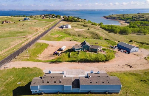 Whitetail Condo | Bayview Condo #2, Ogallala Beach