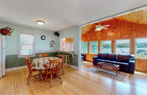 Windham House | Bayview Cottages & Retreats