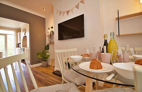 Slyne Apartment | Bayview 'For a beautiful coastal retreat'