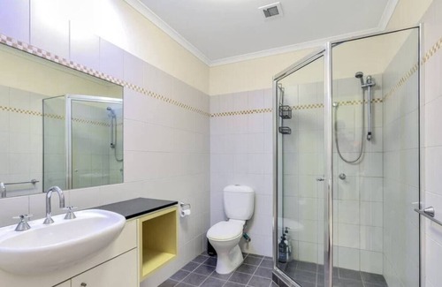 Bayview Apartment | Bayview gem: 3-bed, 2-bath retreat for 6 guests. Ultimate getaway hotspot!