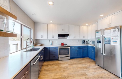 Bay City House | Bayview home w/a deck overlooking the locally famous Ghost Hole fishing spot