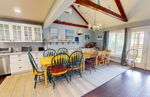 North Truro House | Bayview home, WiFi, multiple decks, hot tub, games