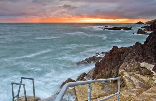 Ballycotton Hotel | Bayview Hotel