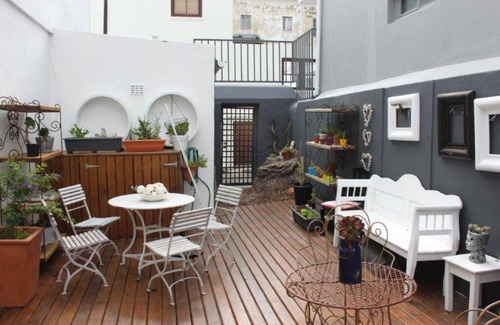 Simon's Town Apartment | Bayview House, Simon's Town. Amazing space !