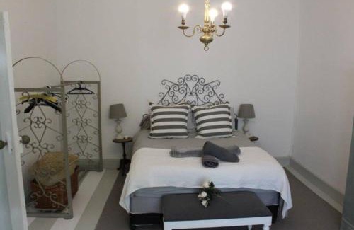 Simon's Town Apartment | Bayview House, Simon's Town. Amazing space !