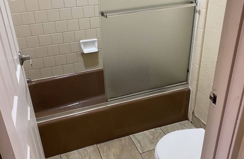 Longfellow Hotel | Bayview Motel