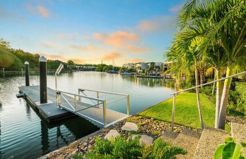 Bayview Apartment | Bayview Paradise with Private Pool-Marina Deck