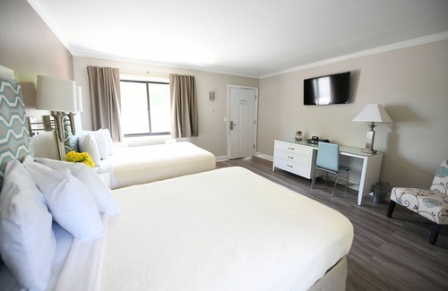Hampton Bays Hotel | Bayview Resort