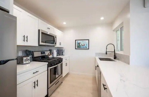 Morro Bay House | Bayview Retreat - Remodeled, Rock View, King Beds!