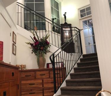Whitianga Bed & Breakfast | Bayview Valley Lodge Bed & Breakfast