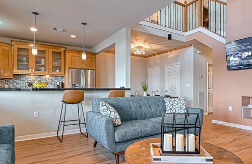 El Lago House | Bayview, Waterfront, Hot Tub, Fishing, Sleeps 14