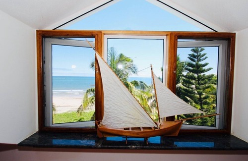 Tamarin House | BayVilla BriMar – Beachfront Escape in Tamarin