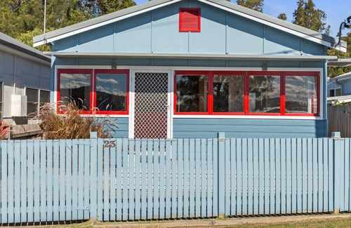 Pretty Beach Central Coast House | 'Baywatch at Pretty Beach' by Accom Holidays
