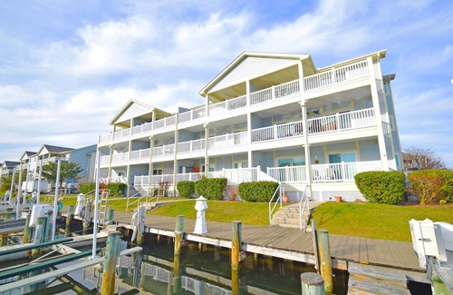 Heron Harbour Isle Condo | Baywatch III 302A-Baywater 120th St, Free WiFi, Pool, W/D, AC