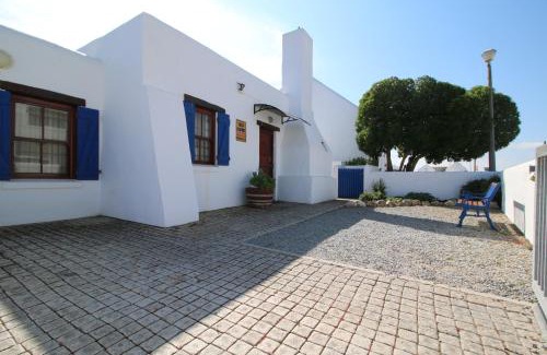 Paternoster House | Baywatch Paternoster - The Cottage