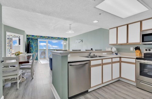 Crescent Beach Condo | Baywatch Resort Oceanfront Dream Maker