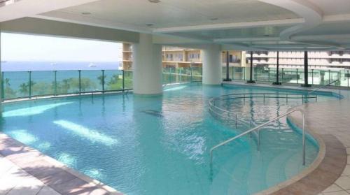 Ermita Night District Apartment | Baywatch Tower