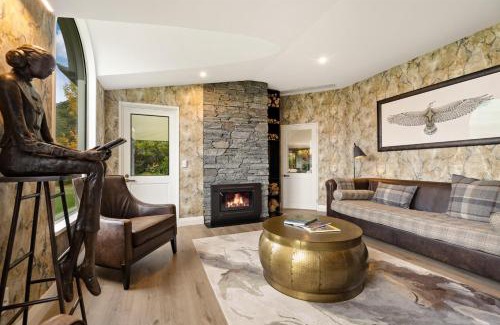 Closeburn Villa | Baywaters Retreat by Sothebys Luxury Rental Homes