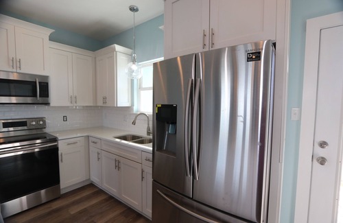 Grand Isle Condo | Baywinds Condo 8: Spacious 3BR waterfront retreat in Grand Isle, LA with boat access.