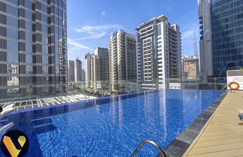 Business Bay Apartment | Bayz Burj Khalifa Views near Dubai Mall