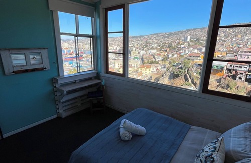 Playa Ancha Bed & Breakfast | BB Casita Yellow
