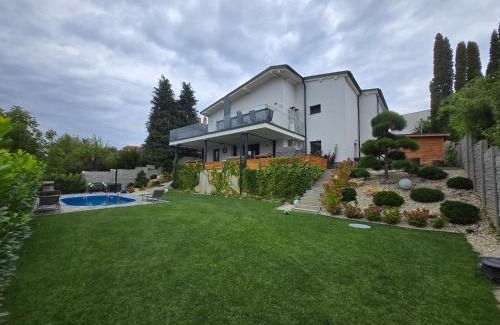 Banska Bystrica Apartment | BB Central Apartment with pool and garden