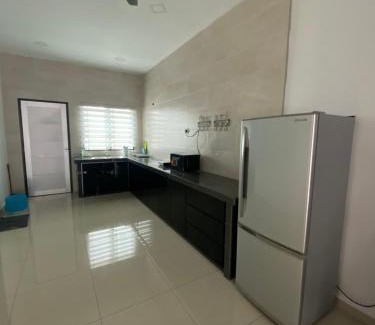 Asam Kumbang House | BBF Cozy Hub