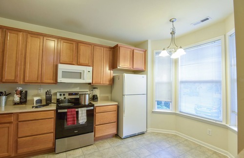 Charlottesville House | BBQ Grill, Fire-pit, 10 mins 2 downtown, 5 min UVA