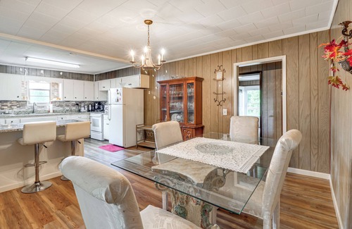 Delta House | BBQ Ready: Delta Country Home on 30 Acres