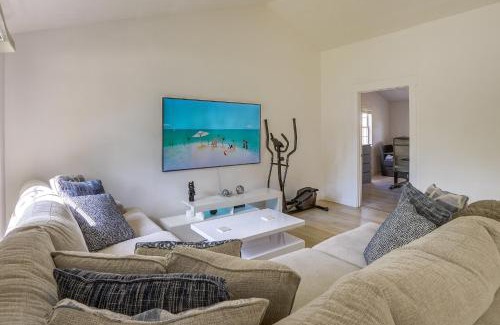 Lake St. George House | BBQ Ready Retreat with Pool Access in Palm Harbor