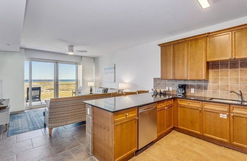 Pensacola Beach Condo | BC 103A Newly Renovated 1B Gulf Front Cabana!