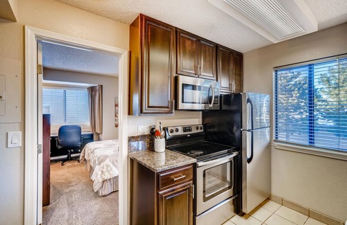 Englewood Condo | BC412434 - Two Bedroom located in DTC Area
